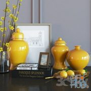 Decorative set with yellow vases