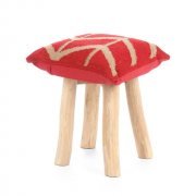 Scandinavian style stool Yakoa