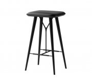 Modern stool by Fredericia Spine