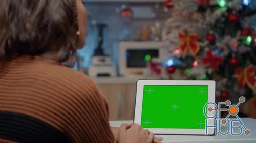 MotionArray – Using A Tablet On Christmas 1021389